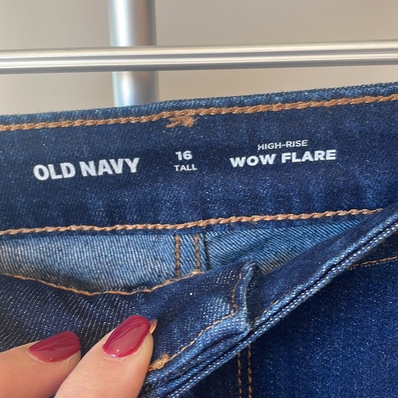 Never worn Old Navy Flare Jeans - Picture 5 of 7